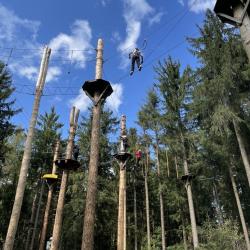 4A und 5A, Hochseilgarten, Klettern