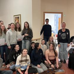 Aufbrechen und Licht bringen