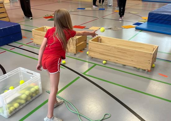 Bewegung, Sport, Zirkus, Turnhalle